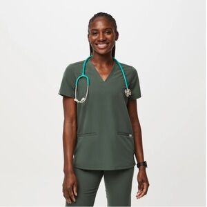 Women’s FIGS 6x Casma Scrub Top | Moss